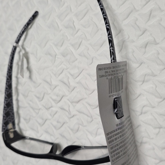 NON-PRESCRIPTION GLASSES - Picture 4 of 5